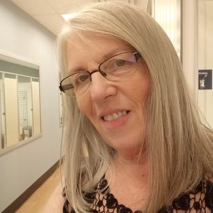 Meet your Posher, Mitzi